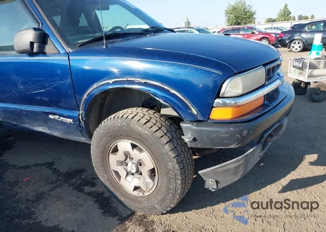 2000 Chevrolet Blazer Ls z USA, uszkodzony, nr VIN 1GNCT18W9YK250959